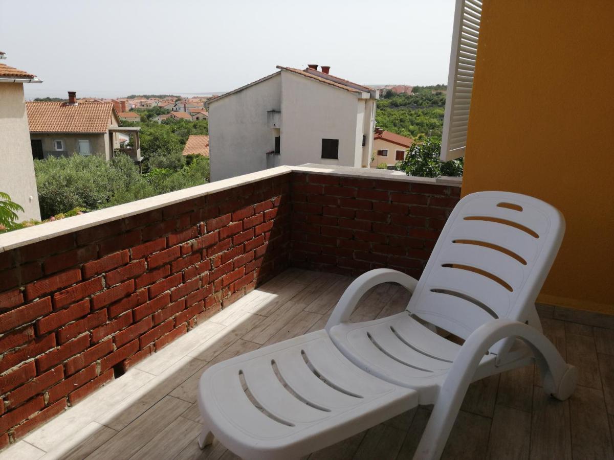 Apartmani Nevera Krk Town Exterior photo