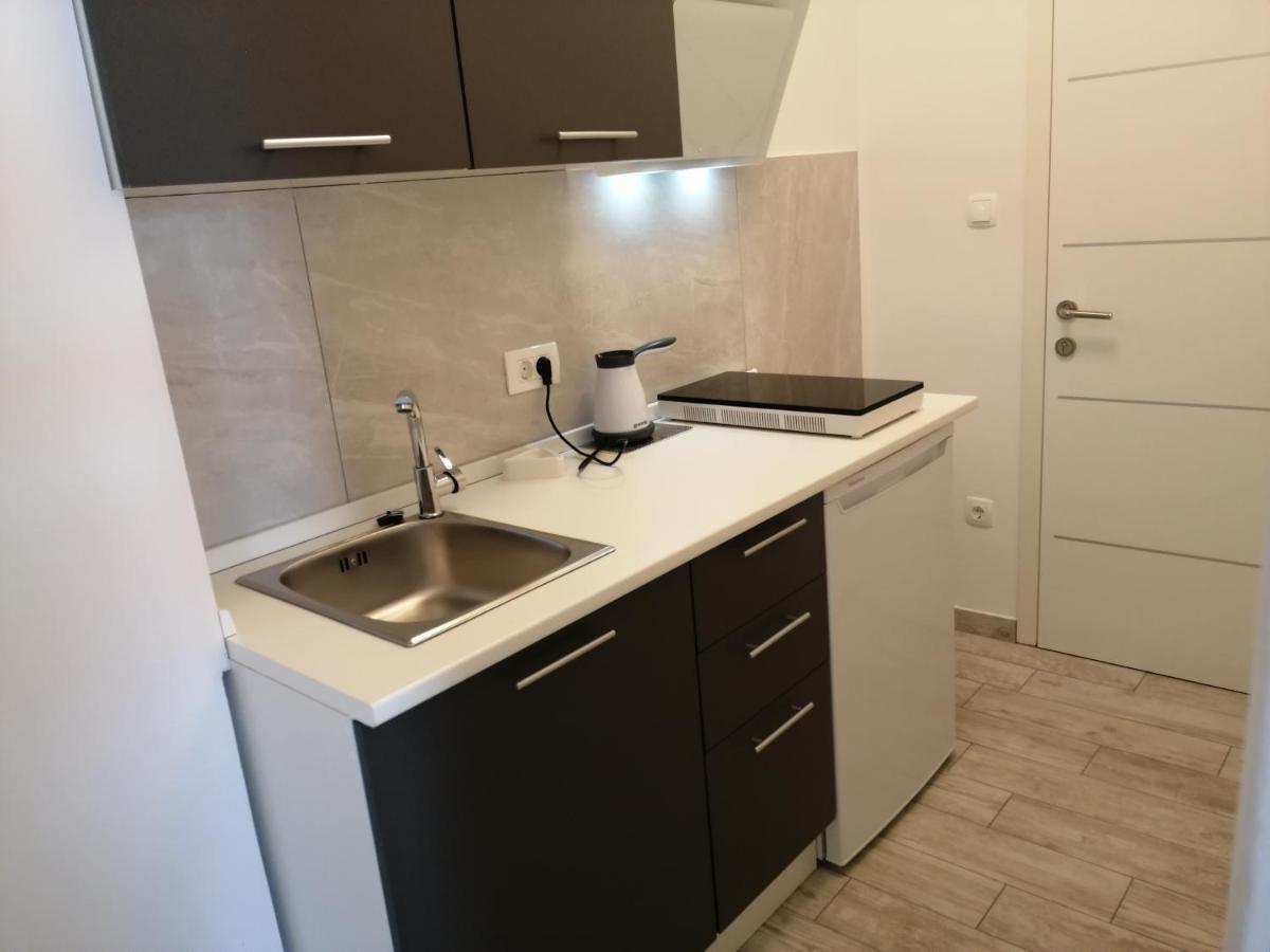 Apartmani Nevera Krk Town Exterior photo